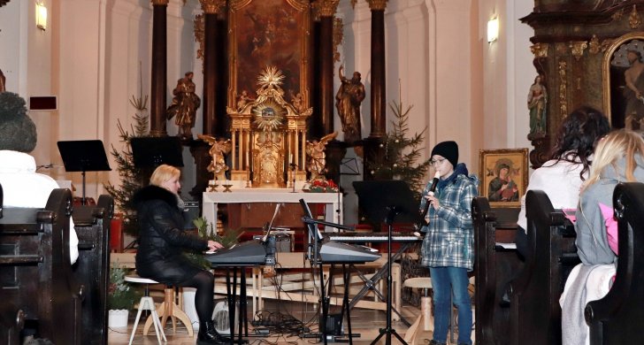 vánoční_koncert_kostel_sv_Petra_Pavla (65).jpg